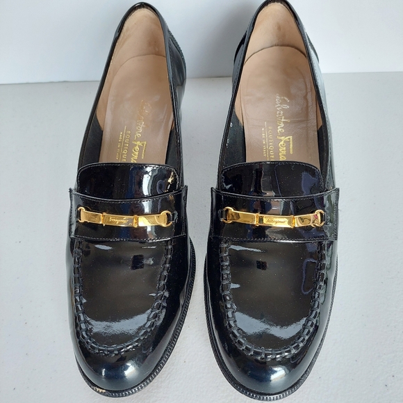 Salvatore FERRAGAMO Woman's Black Loafer Patten Learther Block Heal W/Box - Picture 2 of 16
